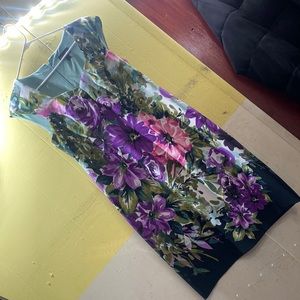 Pre-owned connected apparel Sleeveless Dress with Floral Print size 10